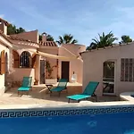31 Rosa Les Tres Cales