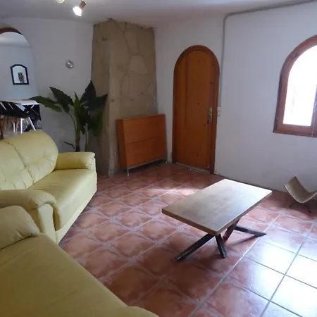 31 Rosa Les Tres Cales